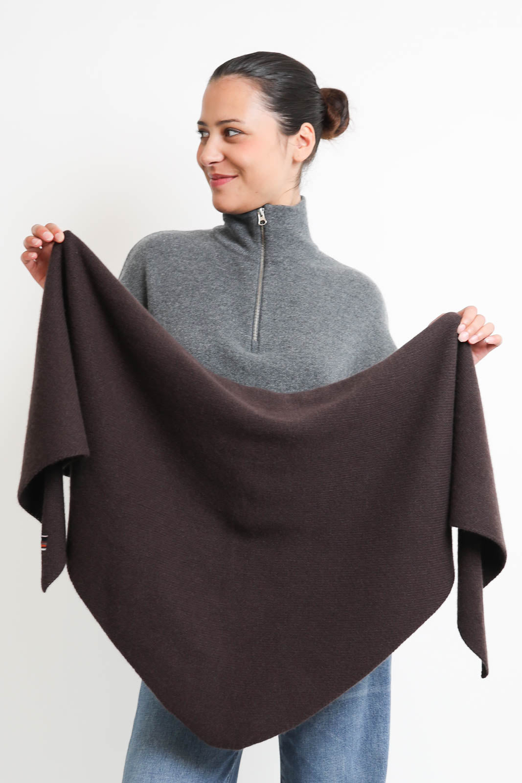 Extreme Cashmere, Schal Witch in Braun