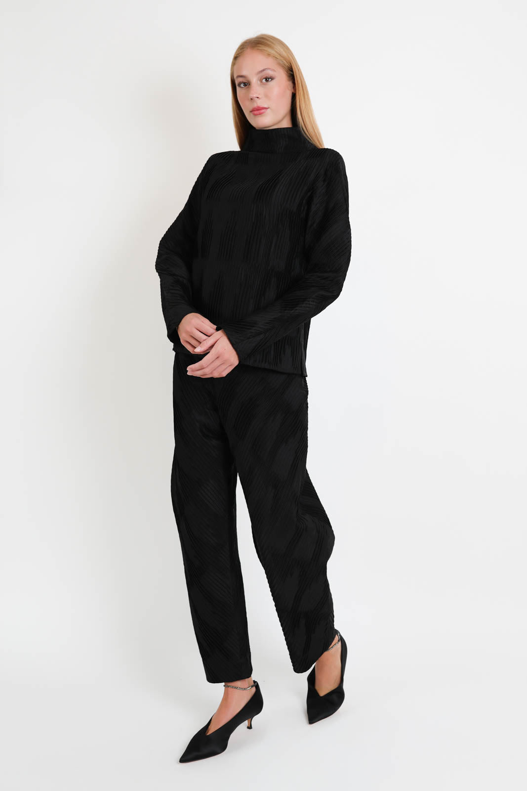 Rohe, Top Plisse Shaped in Schwarz