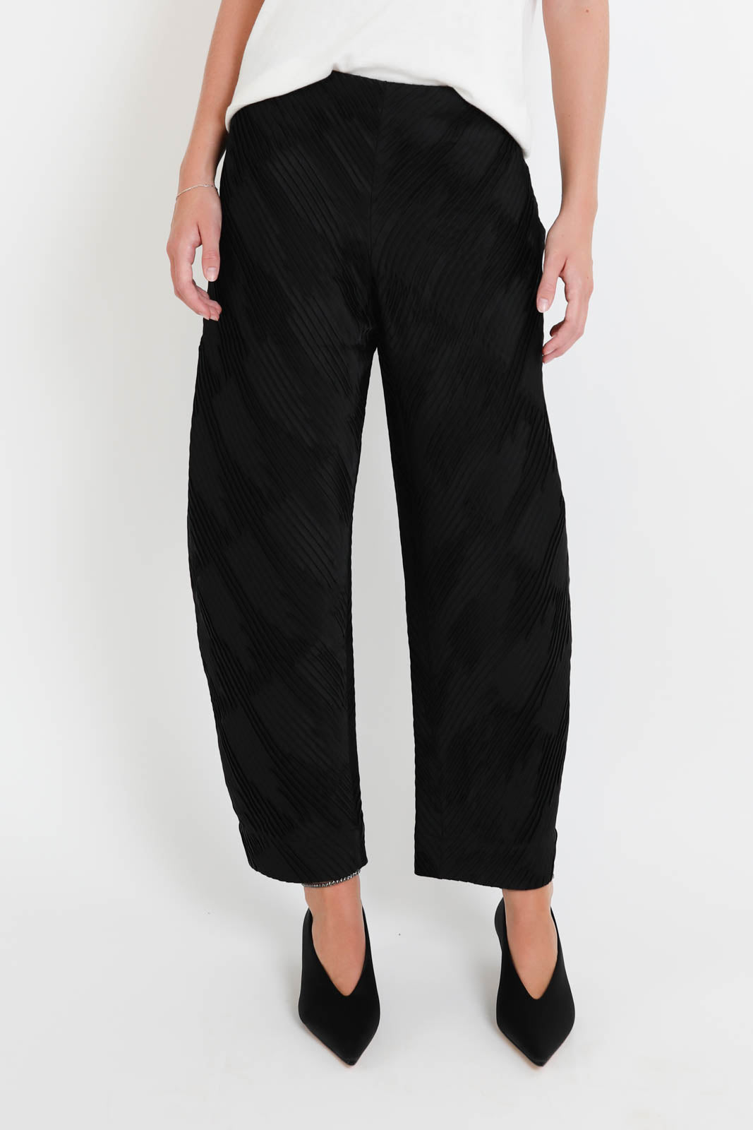 Rohe, Hose Plisse Satin in Schwarz