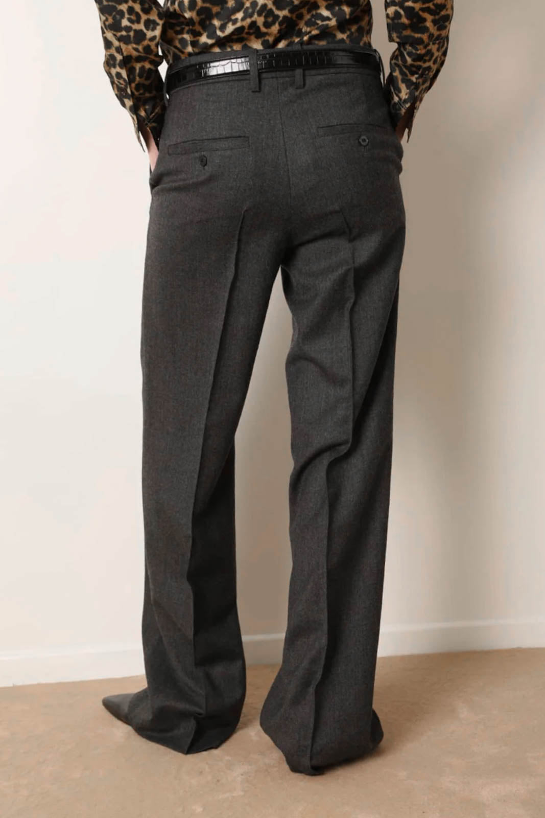 Laurence Bras, Hose Carabinier in Grau