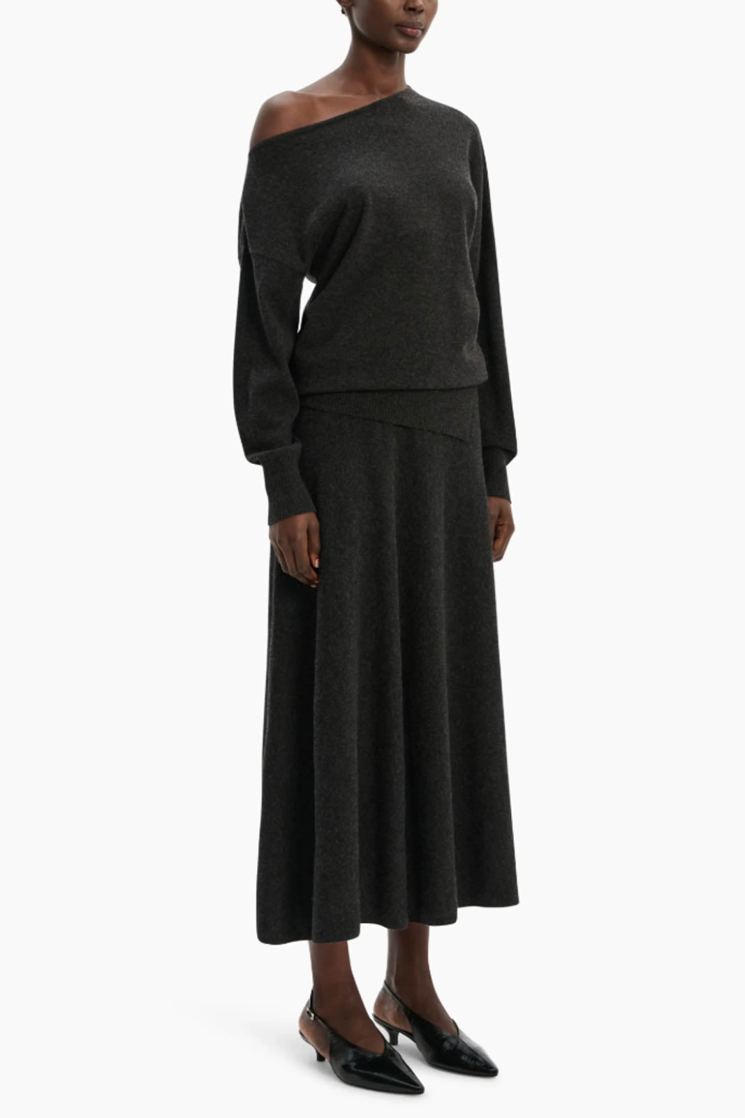 Arch4, Pullover Wiki in Dark Charcoal