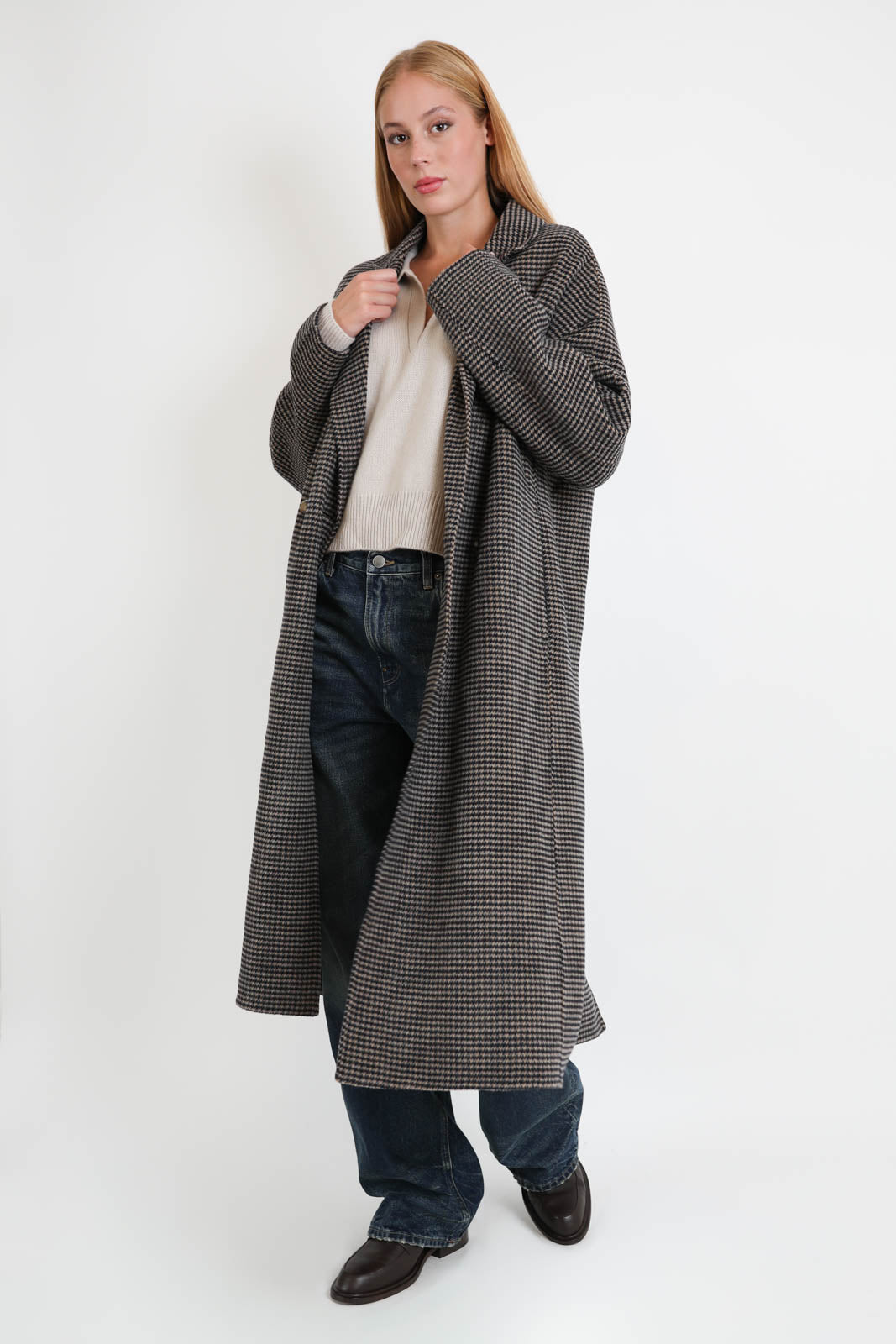 Soft Goat, Mantel Houndstooth in Black/Beige