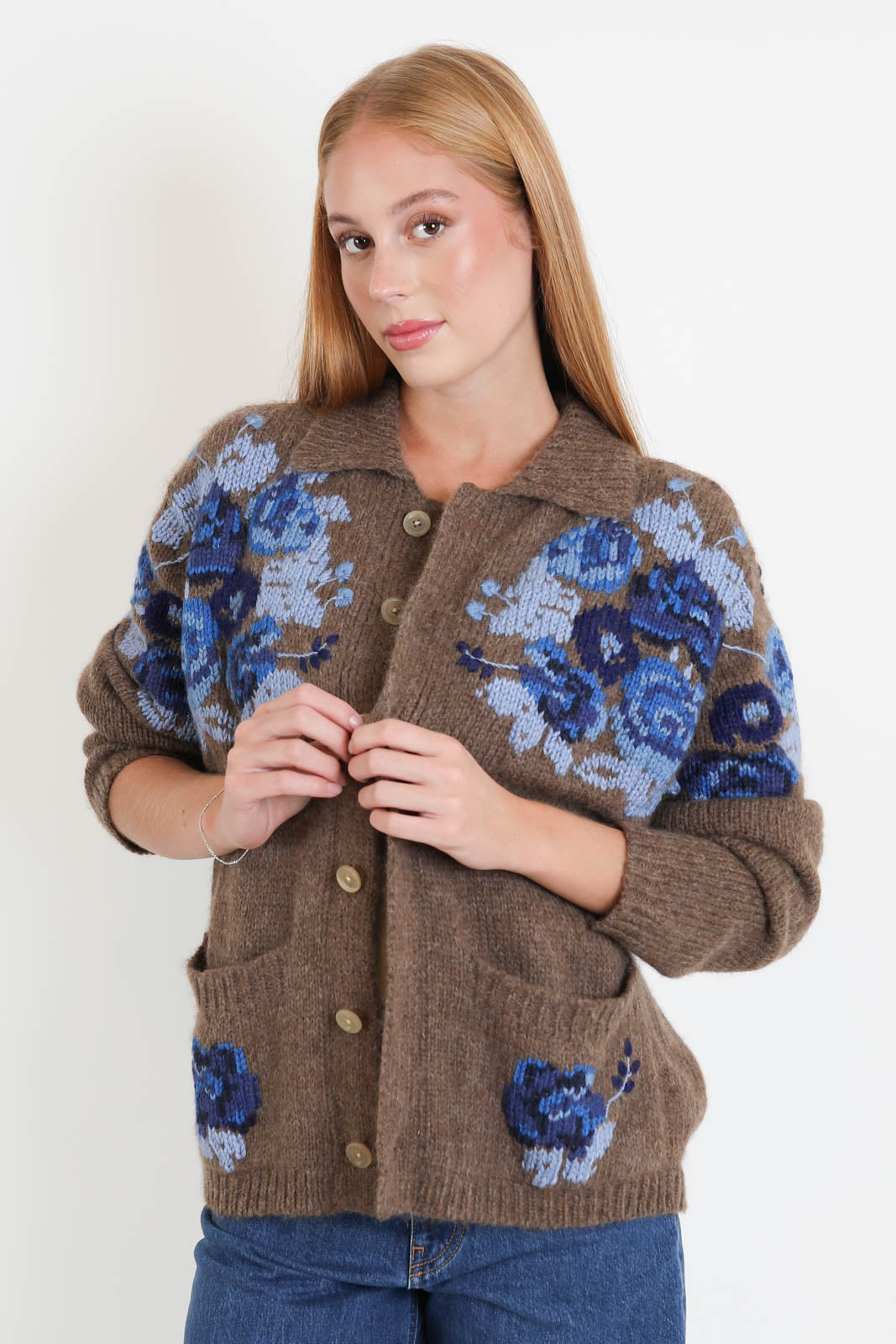 Baziszt, Cardigan Nissan in Taupe