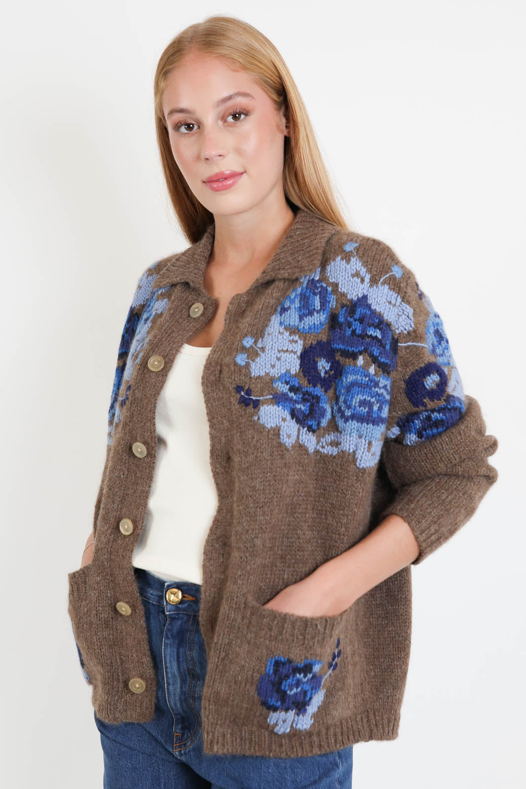 Baziszt, Cardigan Nissan in Taupe