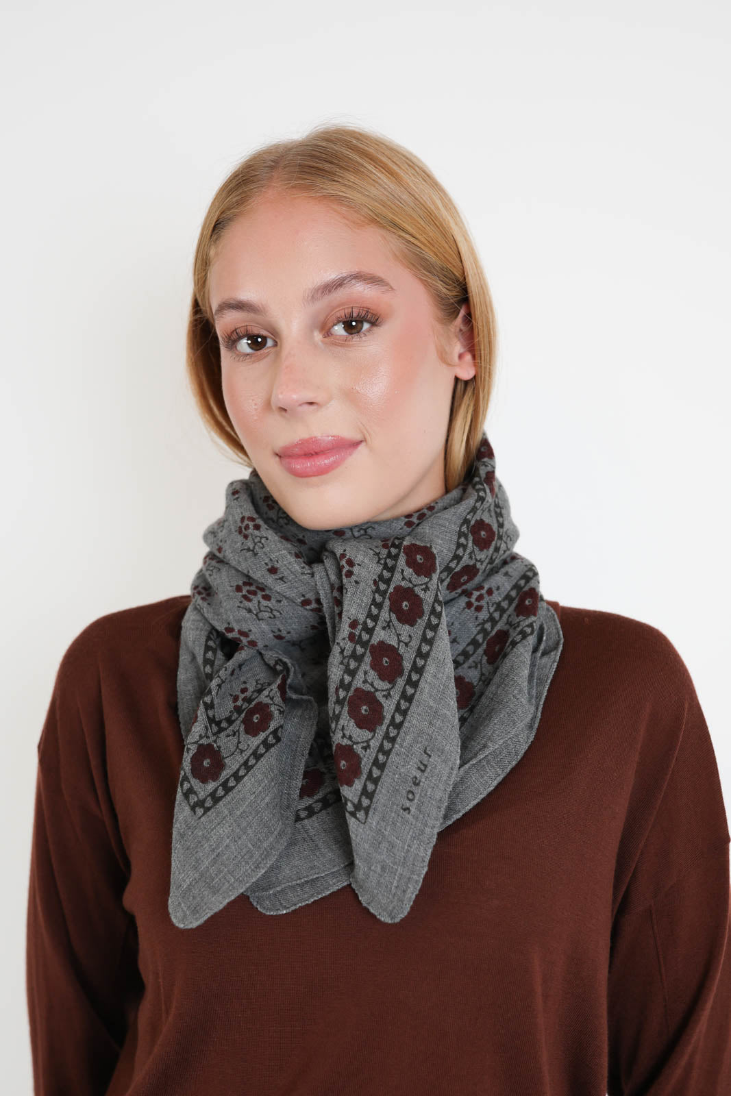 Soeur, Schal Dclassiq in Gris Fonce/Kaki