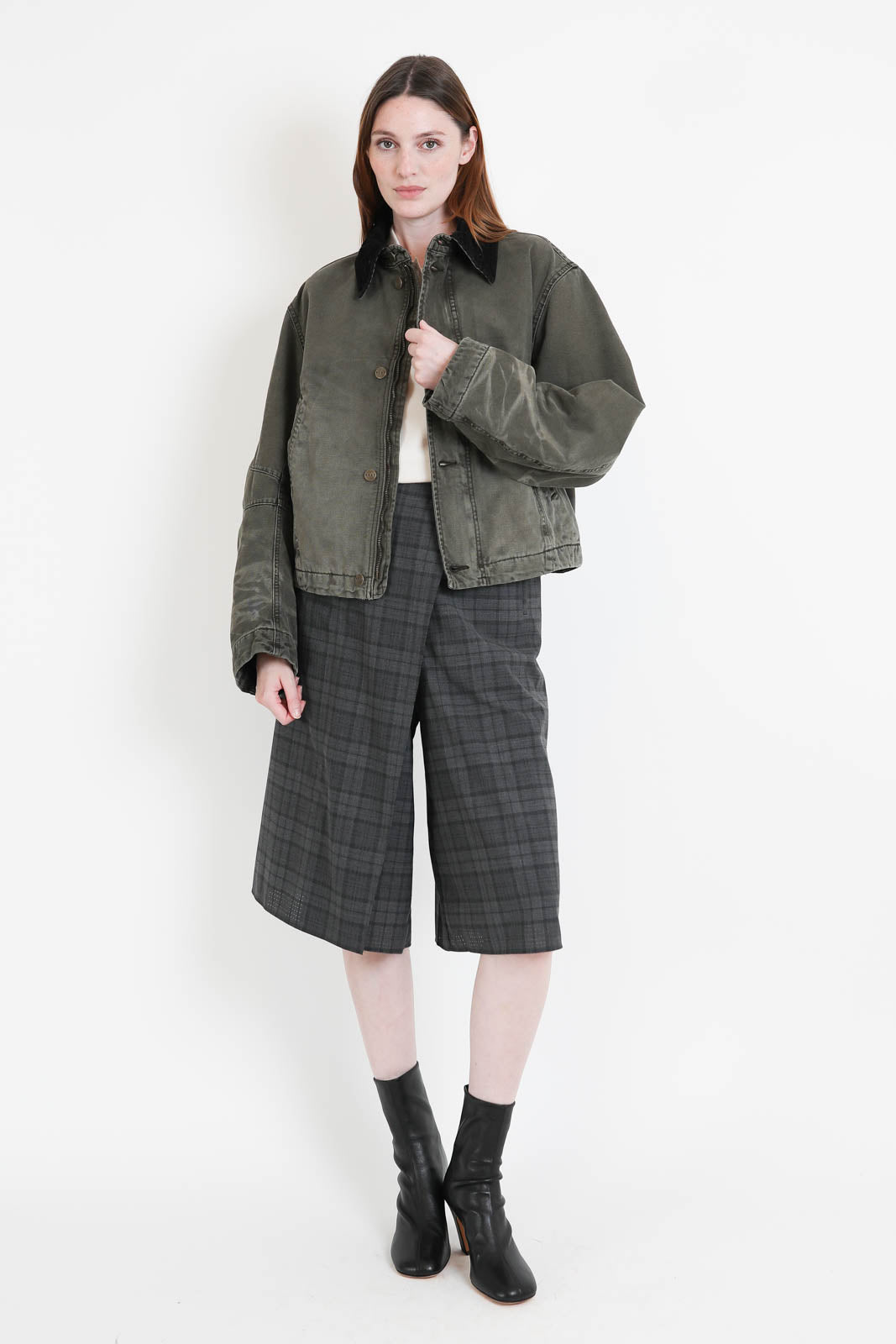 6397, Bermudas Wrap in Iron Tartan
