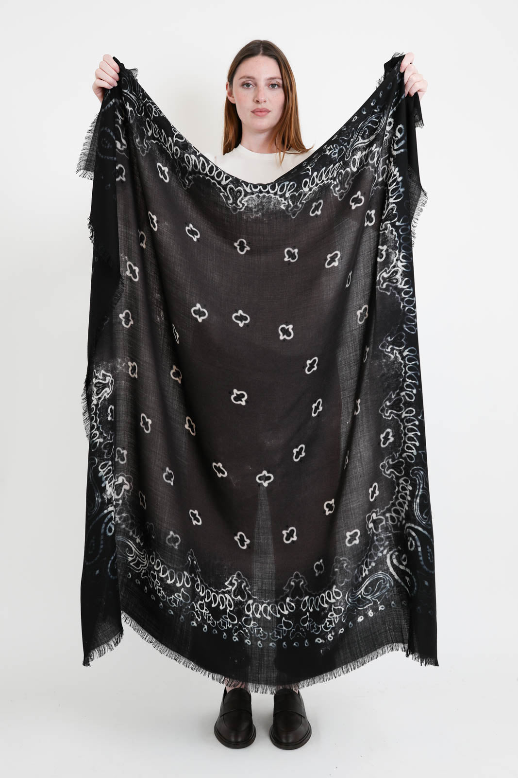 Destin, Schal Jil Quadra in Black/Mud