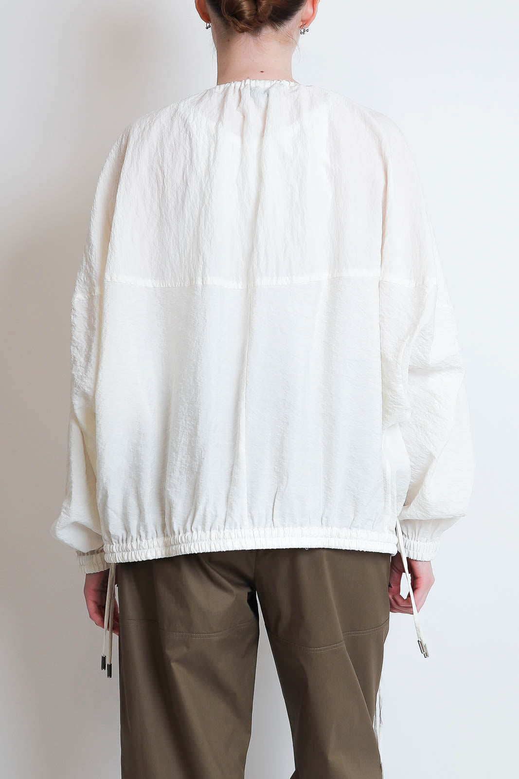 Lee Mathews, veste Alexia Bomber en couleur naturelle