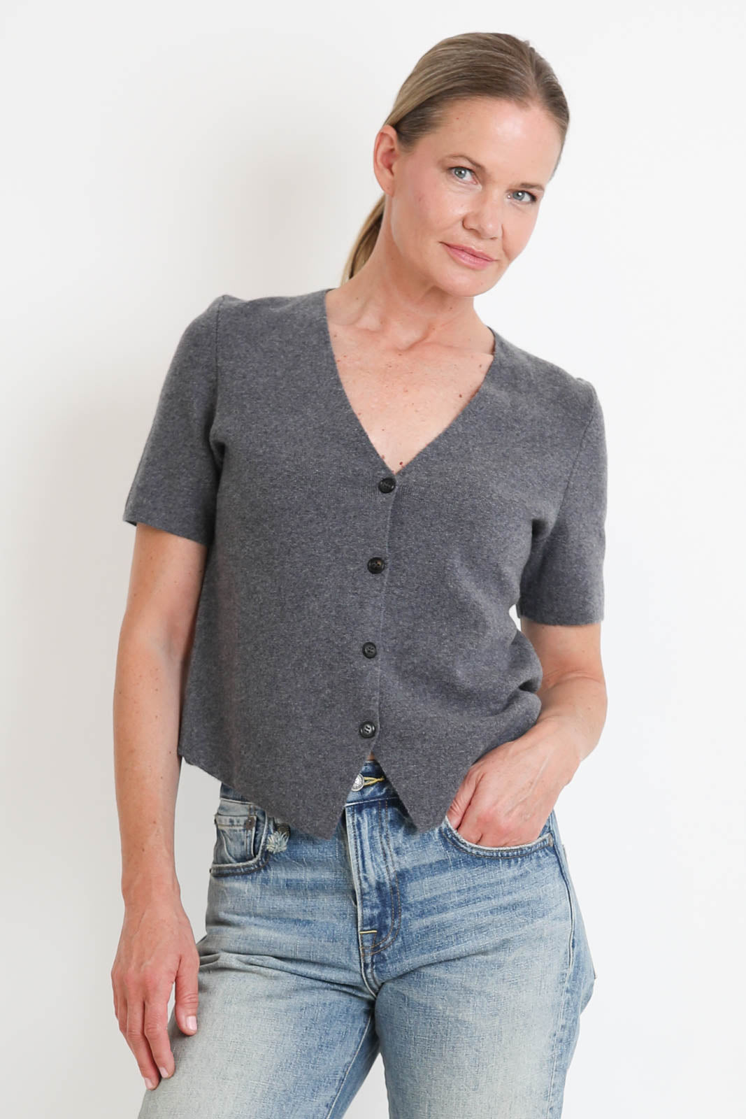 Lisa Yang, Cardigan Helly in Graphite