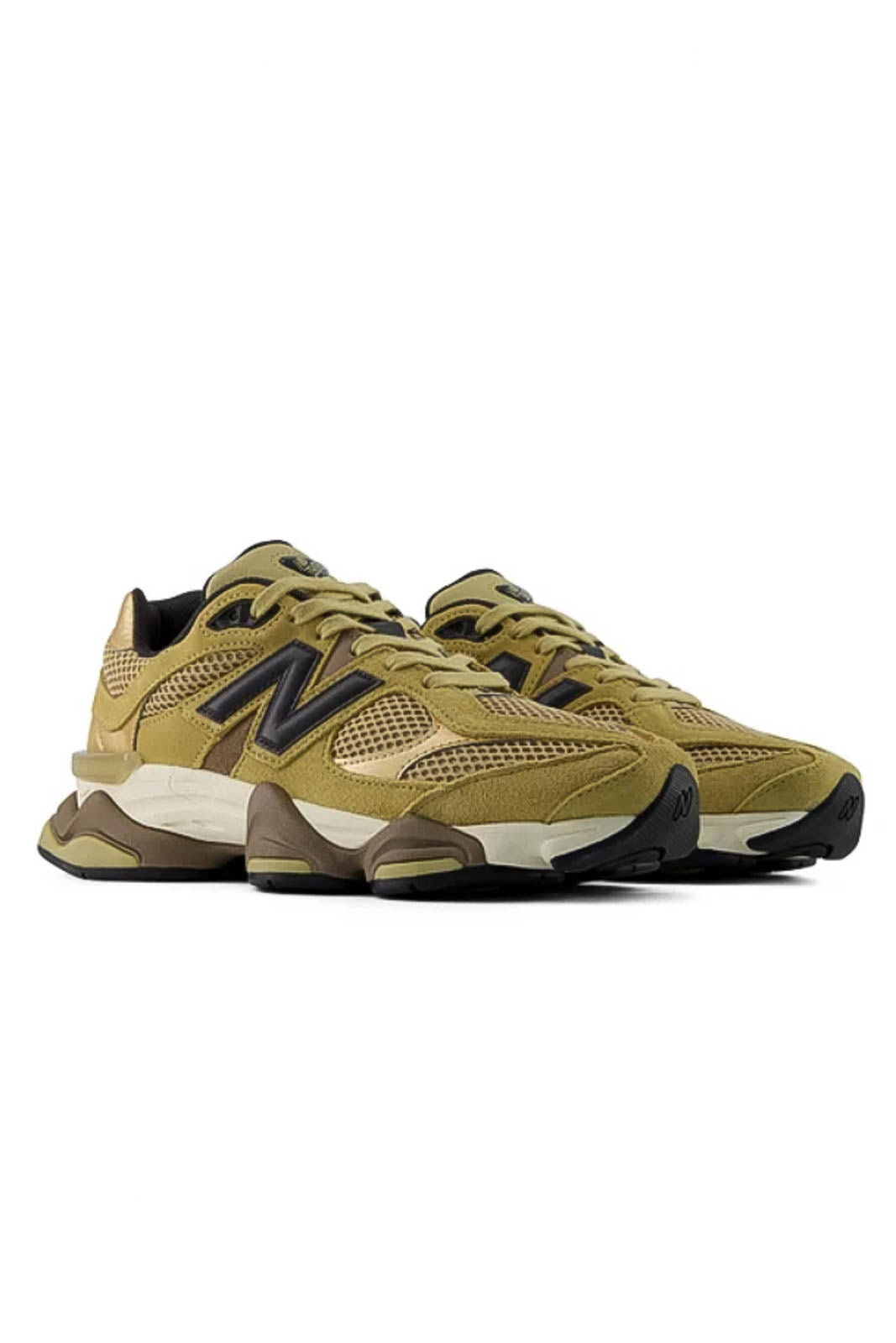New Balance, Sneakers 9060 in Quicksand/Incense