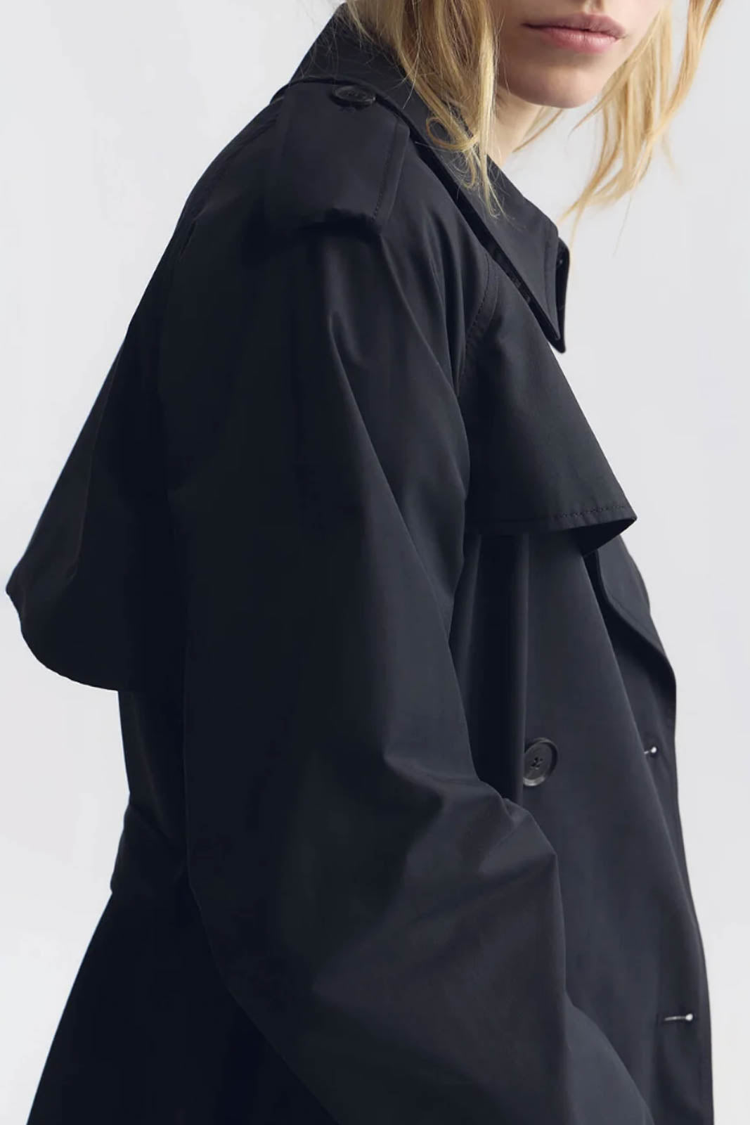 Nili Lotan, Mantel Tanner in Schwarz