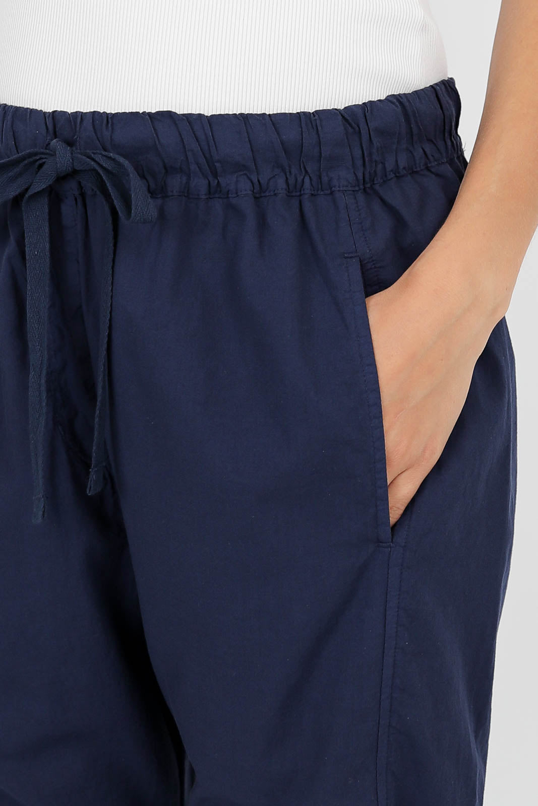 Hose Draper in Navy