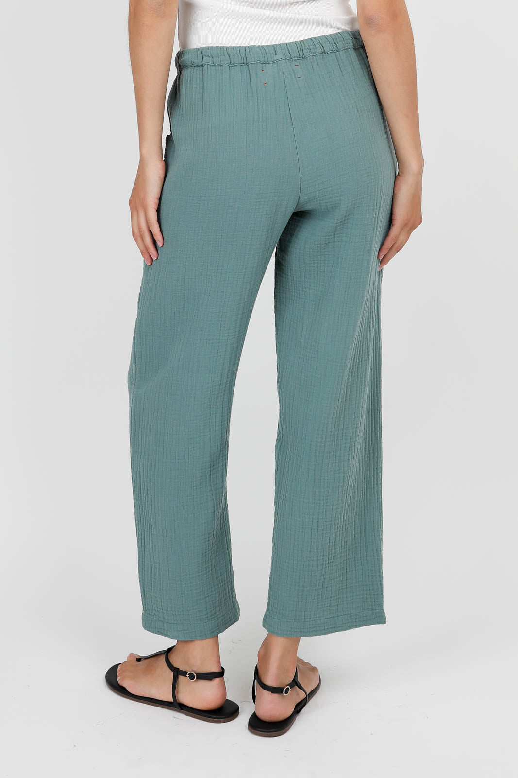 Hose Ozzie in Dusty Sage