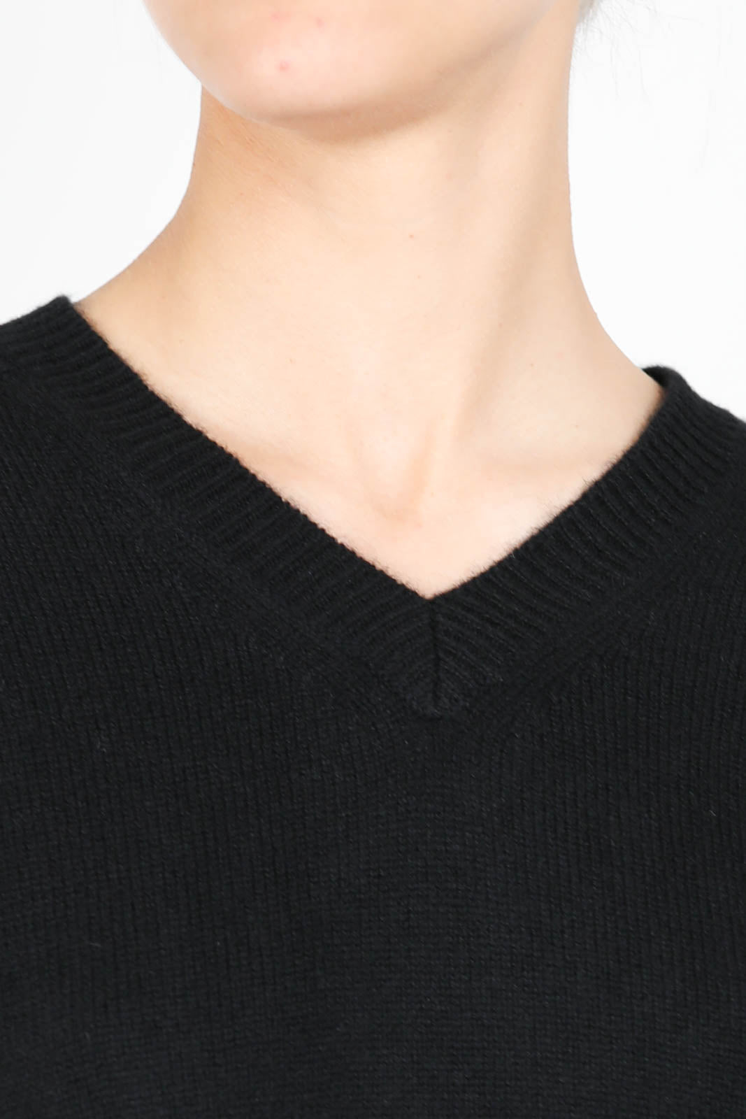 Pullover Anzor in Schwarz