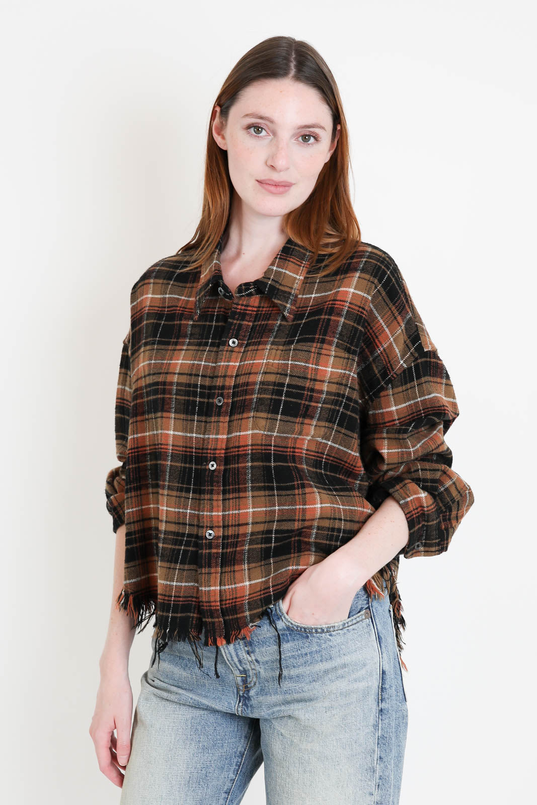 R13, Bluse Drop Neck Cropped in Light Brown/Black Plaid