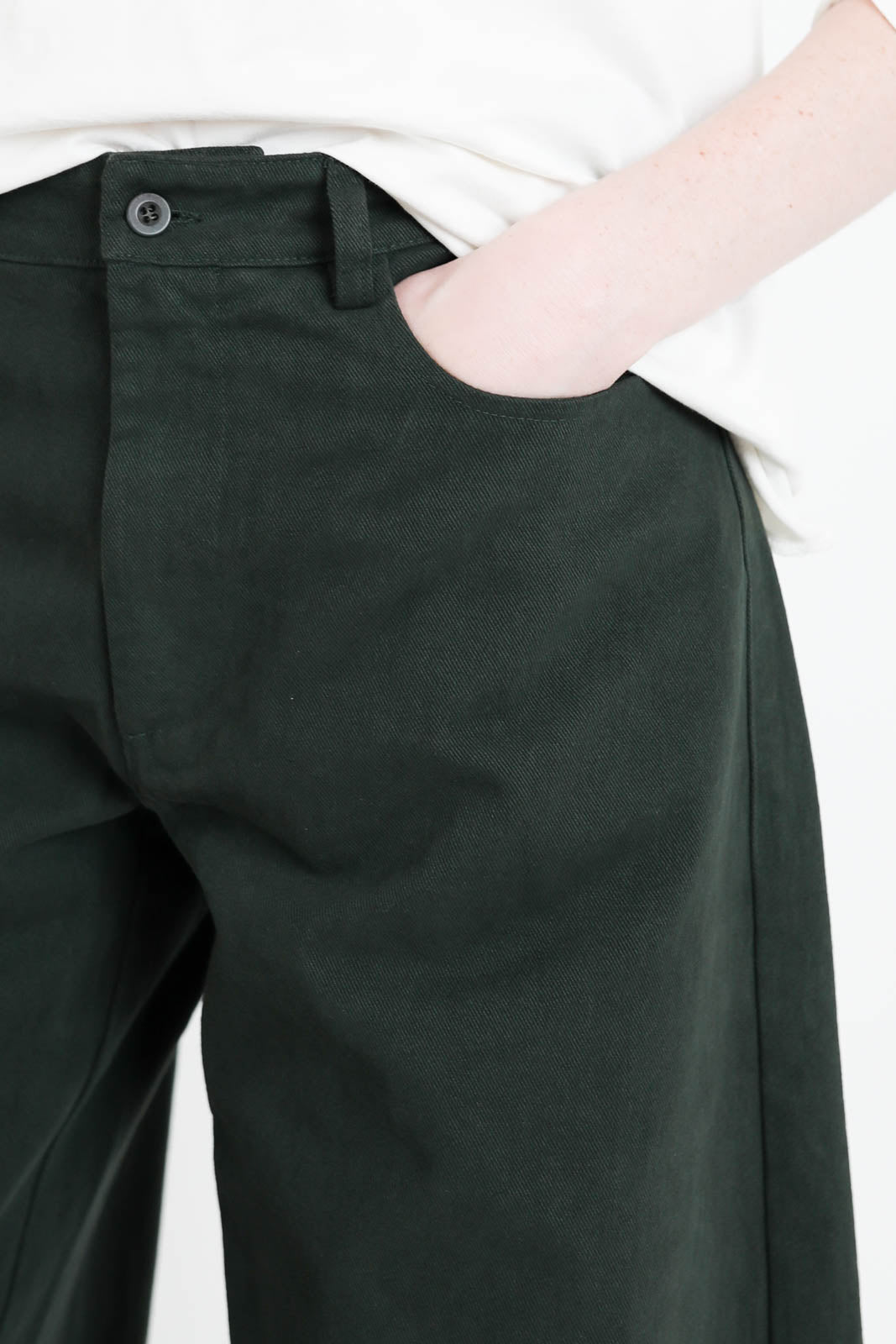 Labo.Art, Hose Cross Star in Kombu