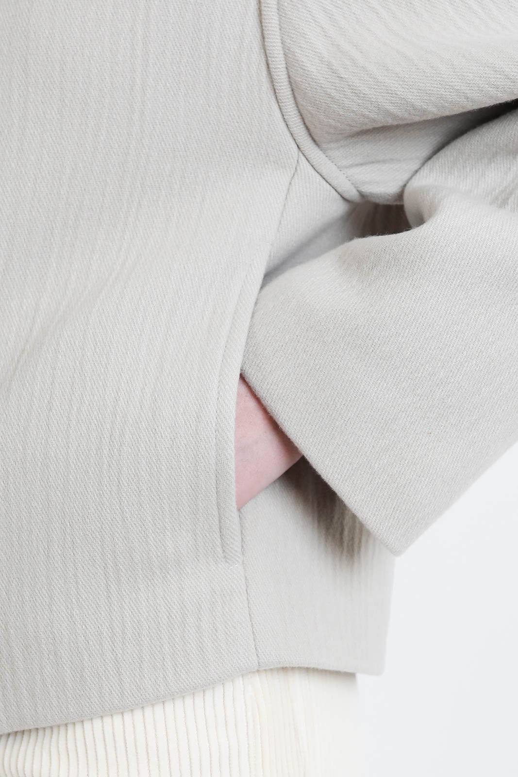Pomandere, Jacke aus Wolle in Ivory