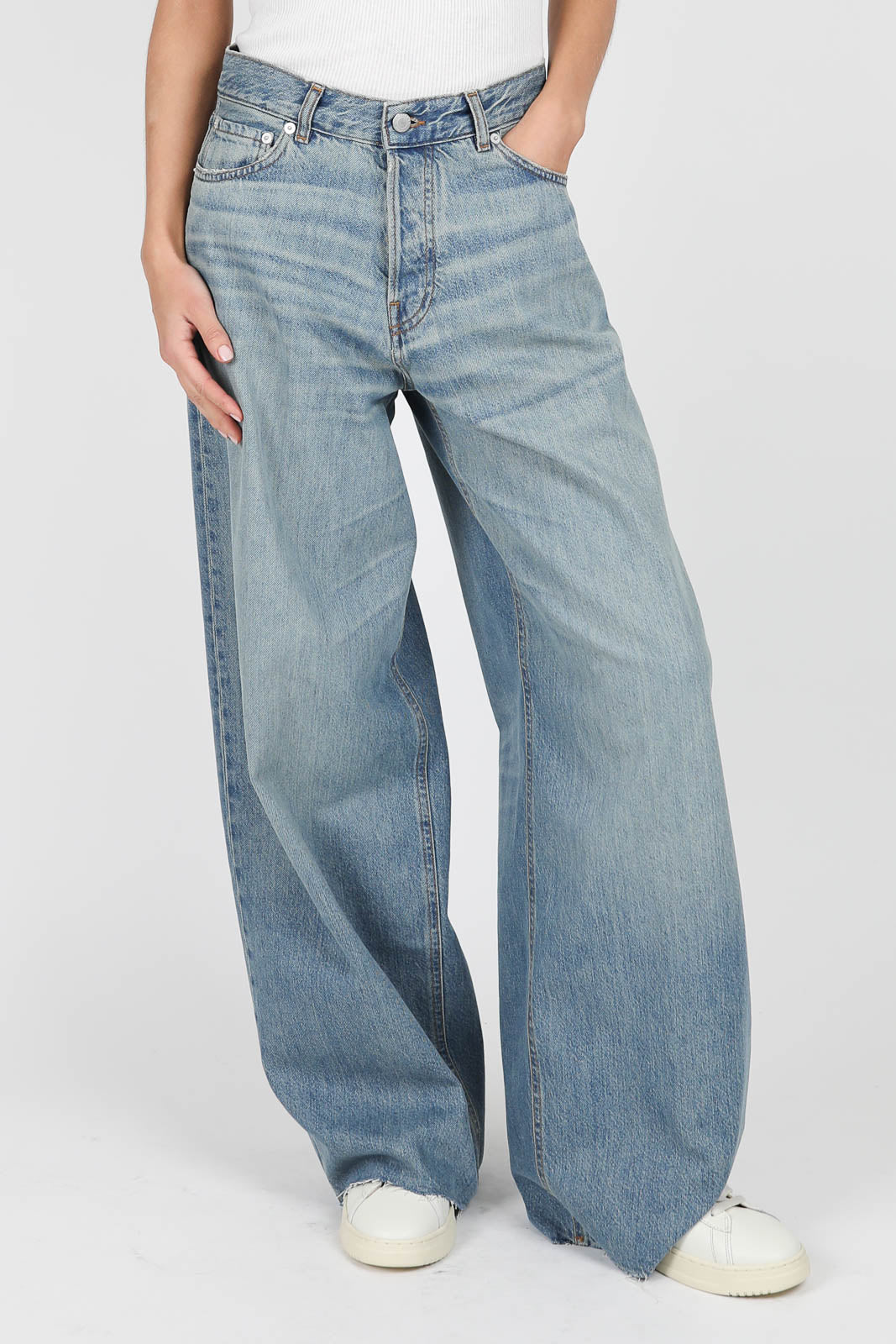 Jeans Bethany in Ionic Blue