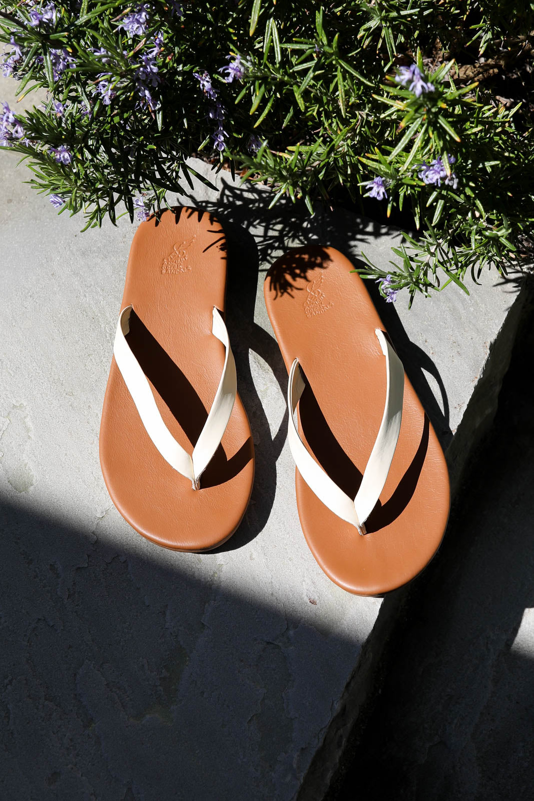 Ancient Greek Sandals, Sandalen Saionara in Off White/Cotto
