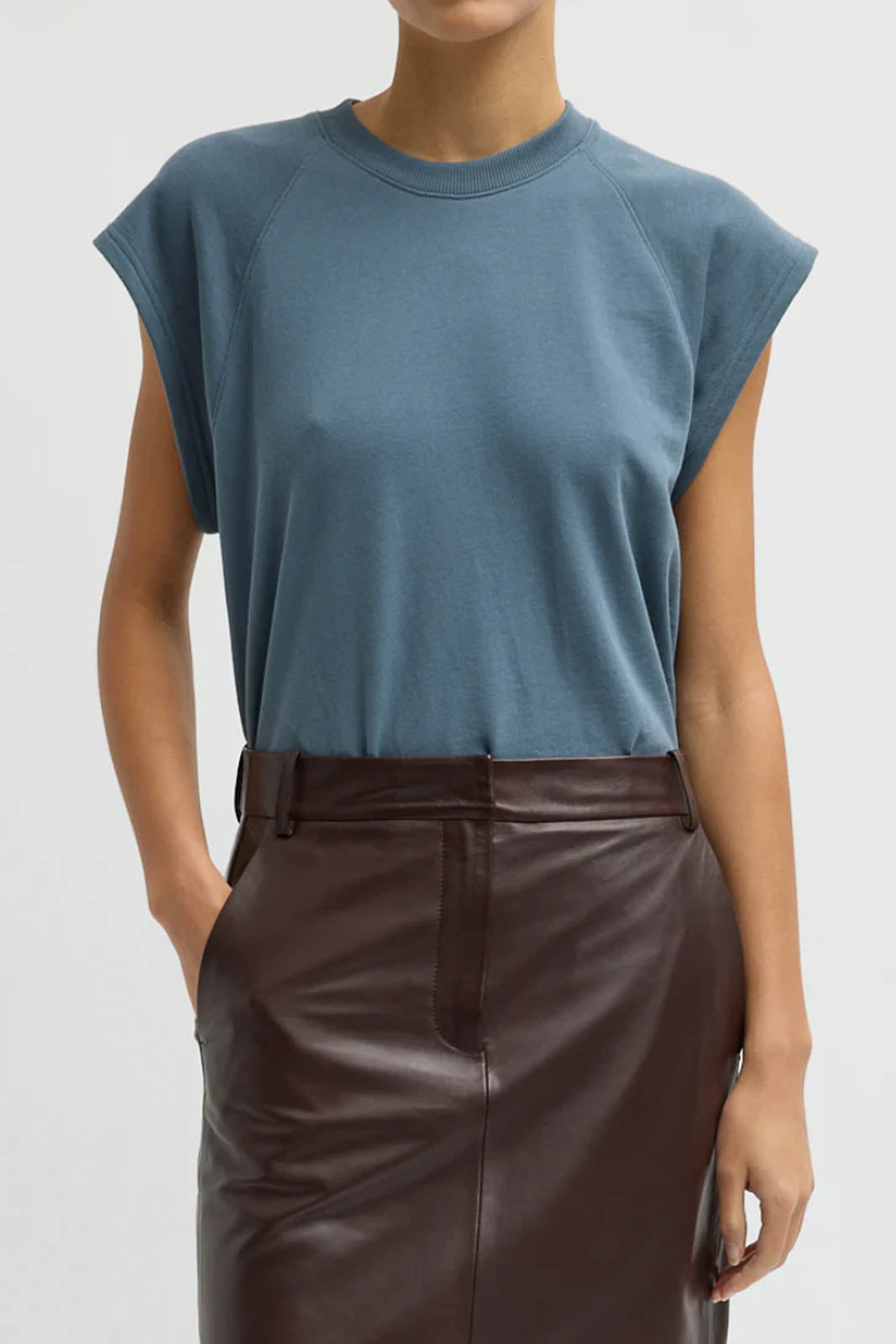 Top Light Weight in Blue Grey