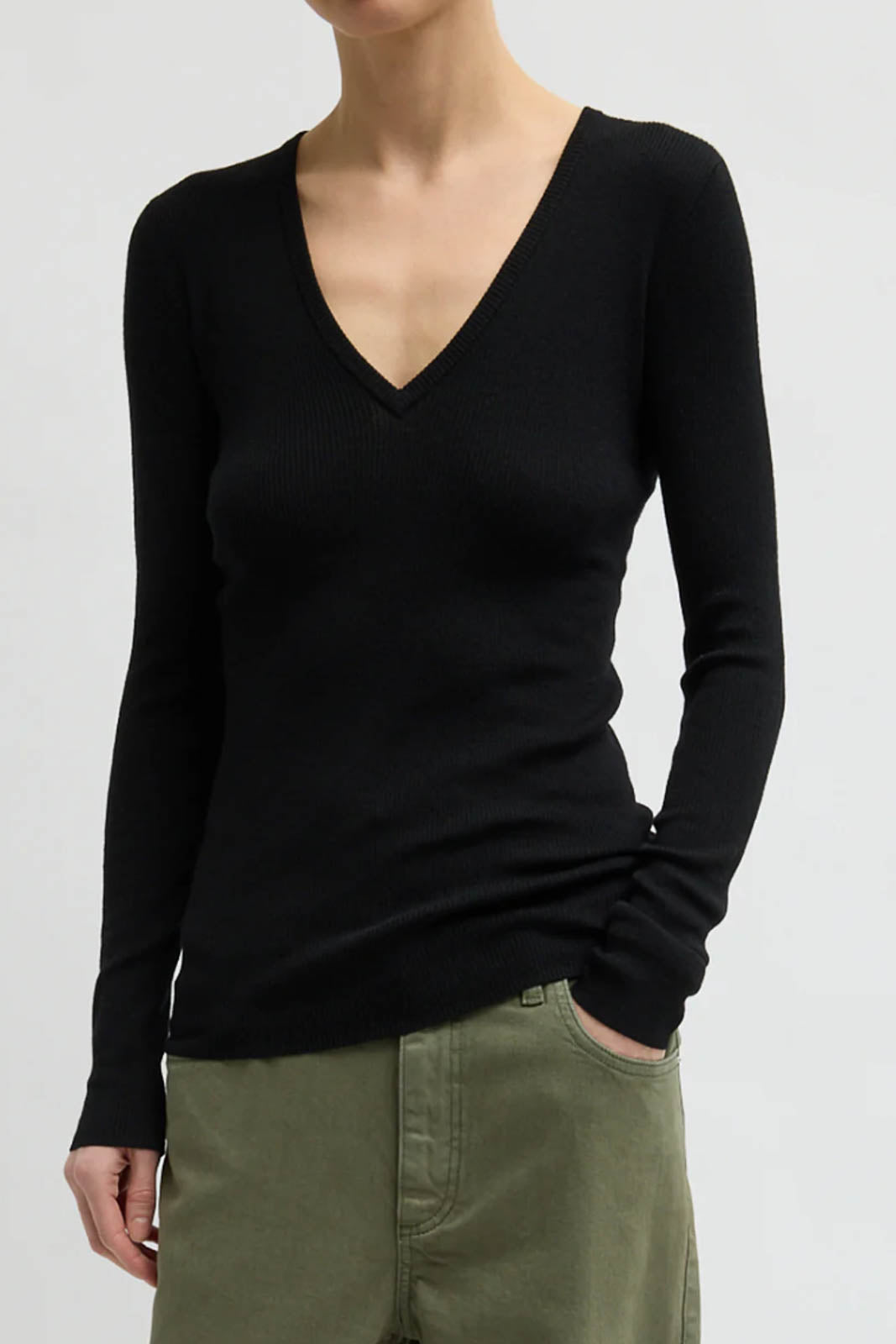 Tibi, Langarm-Shirt Feather Weight in Schwarz