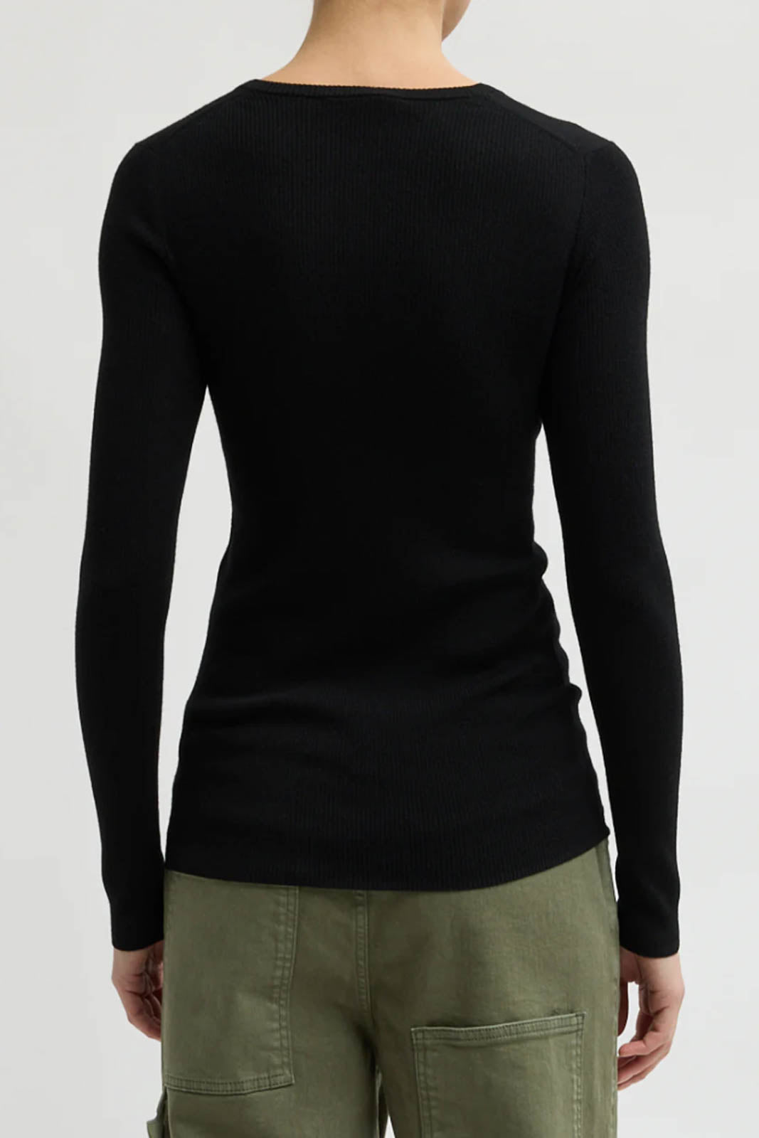 Tibi, Langarm-Shirt Feather Weight in Schwarz