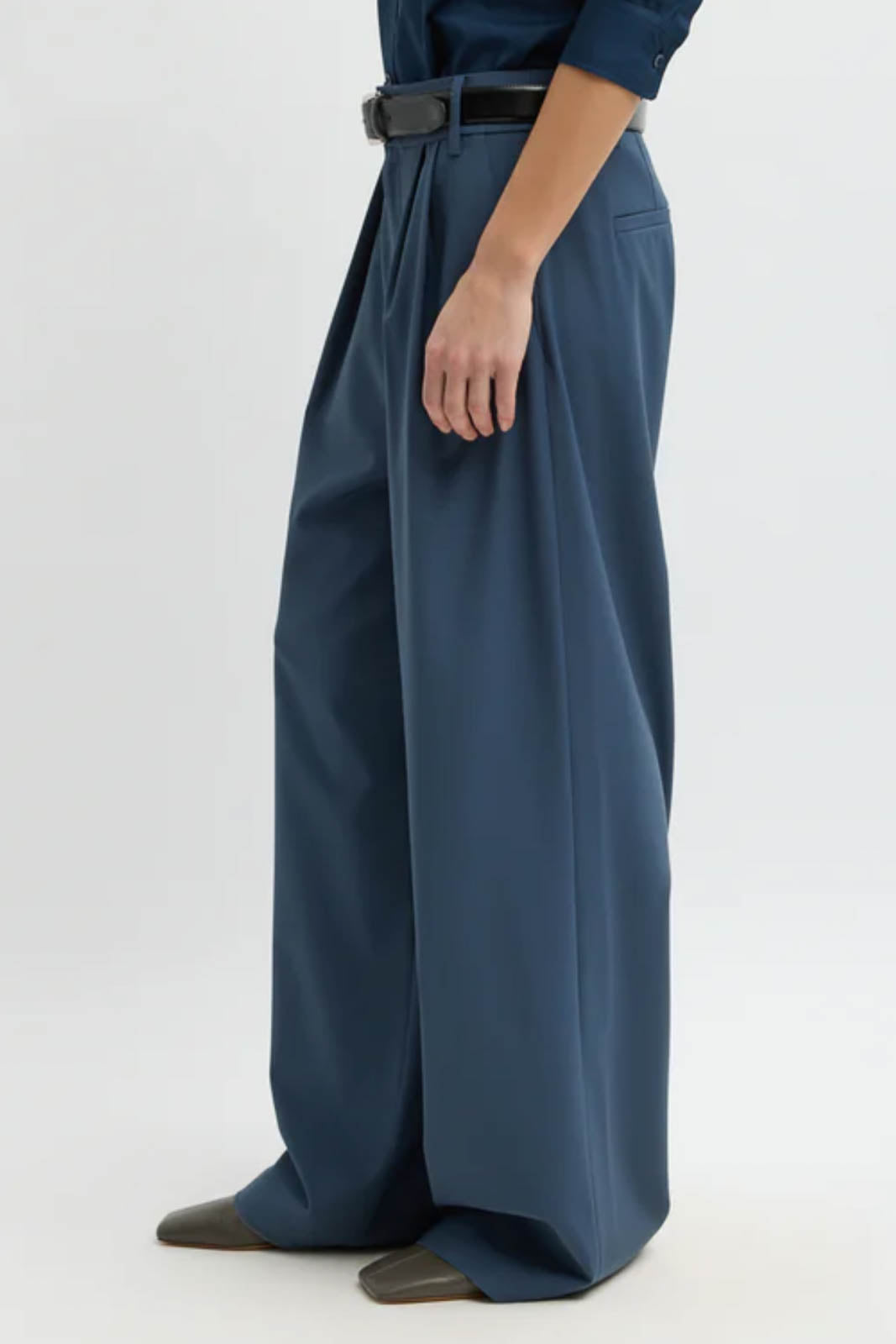 Tibi, Hose Stella in Blue Fog