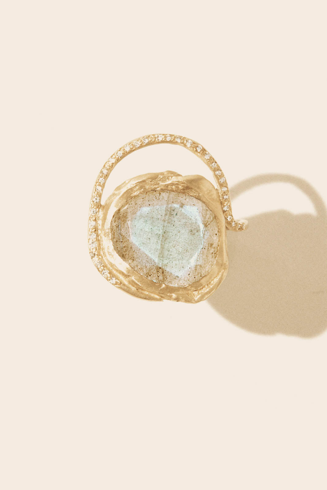 Ring Gaia in Labradorite