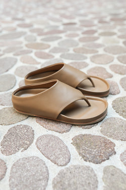 Sandalen Tri in Loam