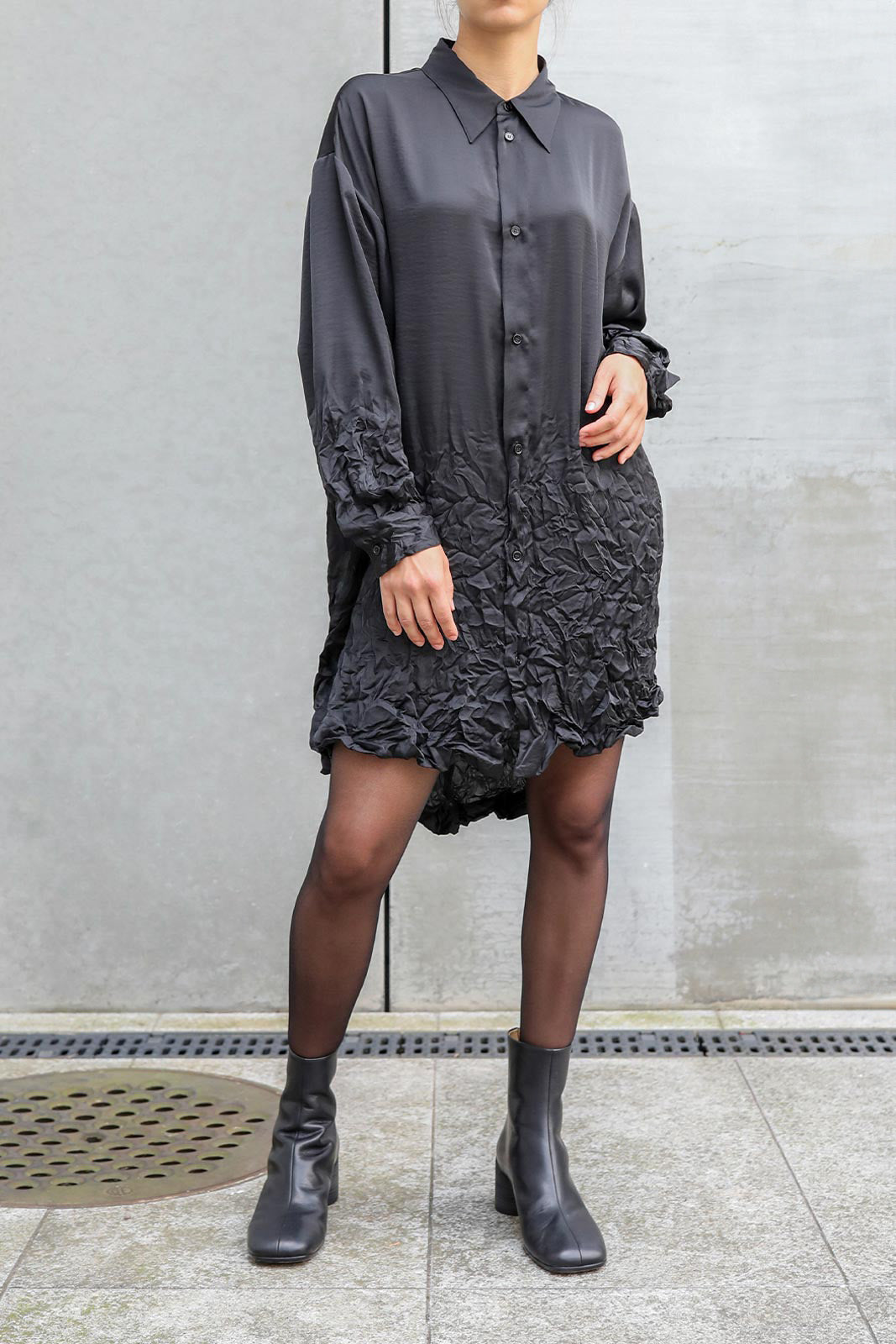 Dress blouse in black