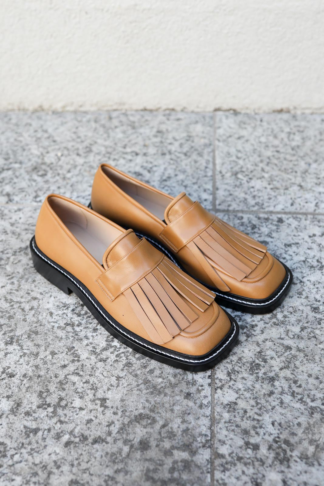 Loafer Lucy in Sparrow