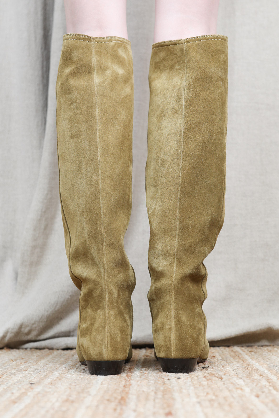 Skarlet boots in taupe