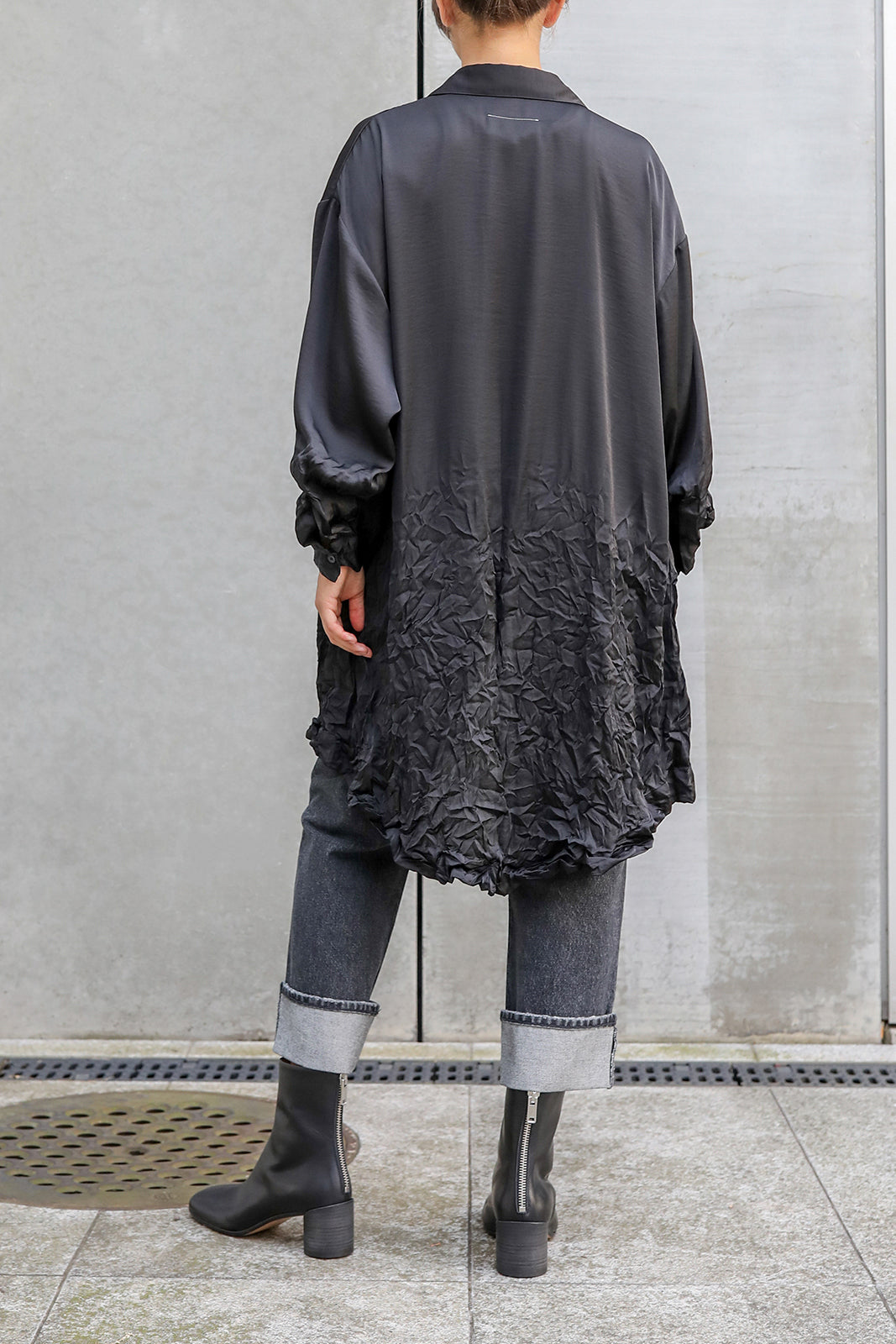 Dress blouse in black