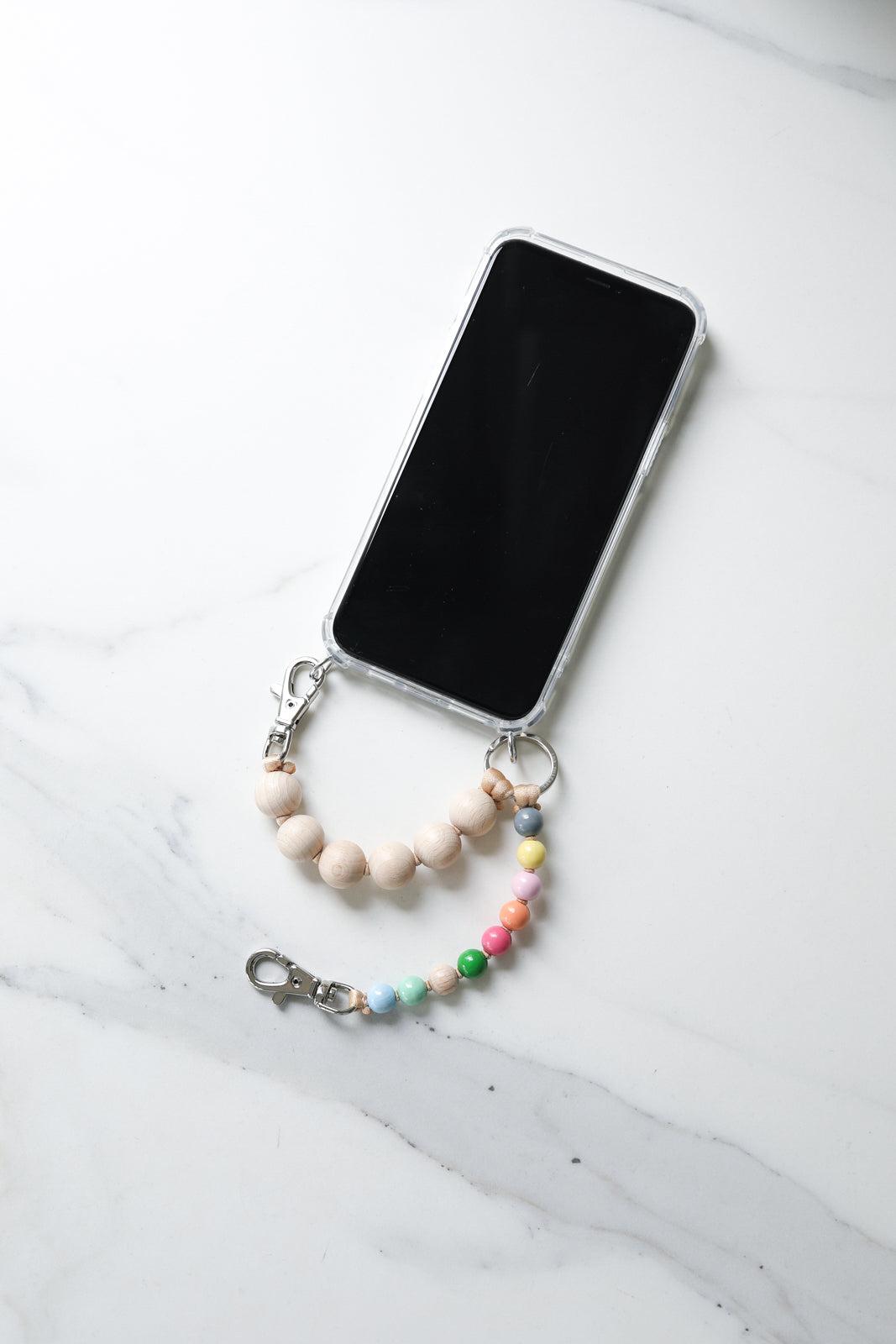 Short double cell phone chain in natural/pastel mix