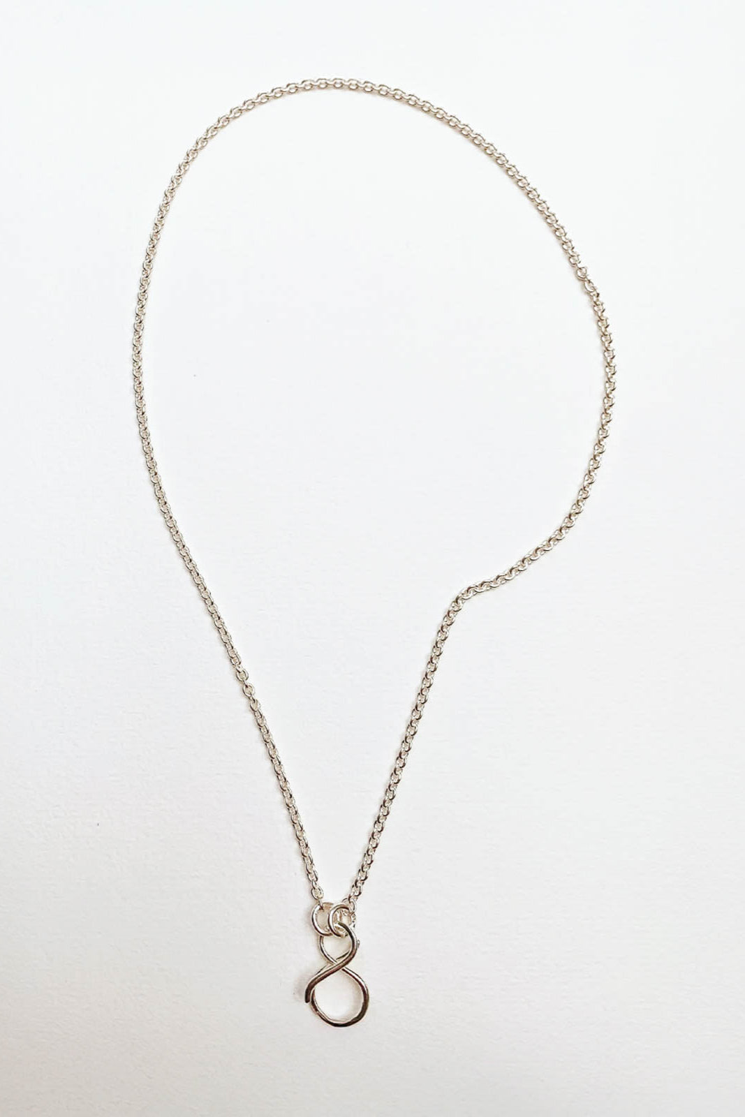 Infini necklace in silver