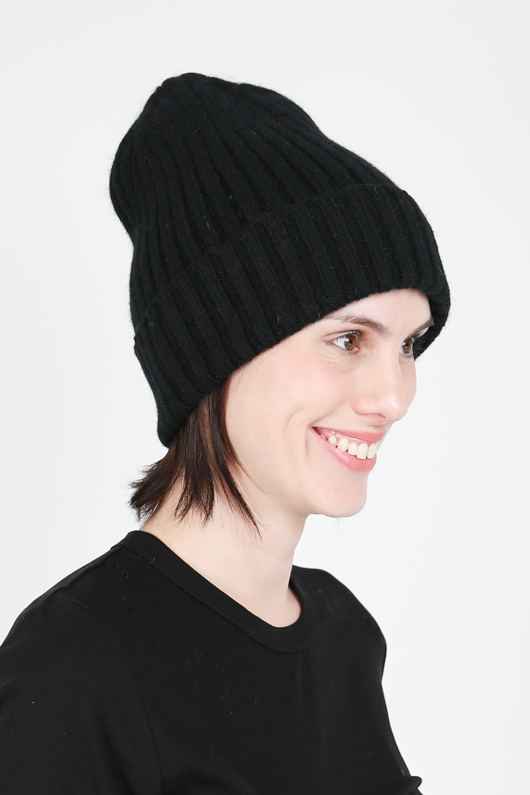 Le Grand knitted hat in onyx