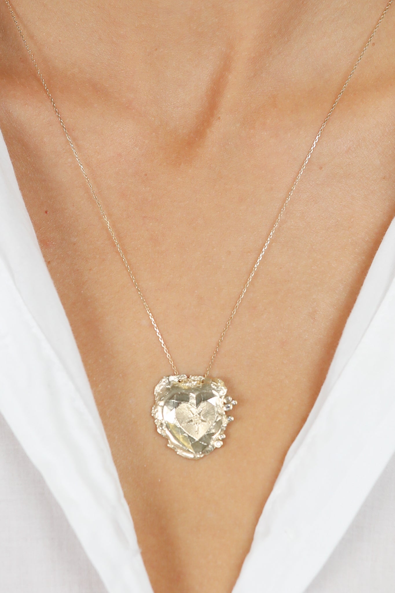 Chiara necklace in gold