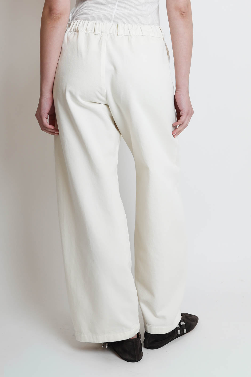 Labo.Art, Bum Massaua pants in Ivory
