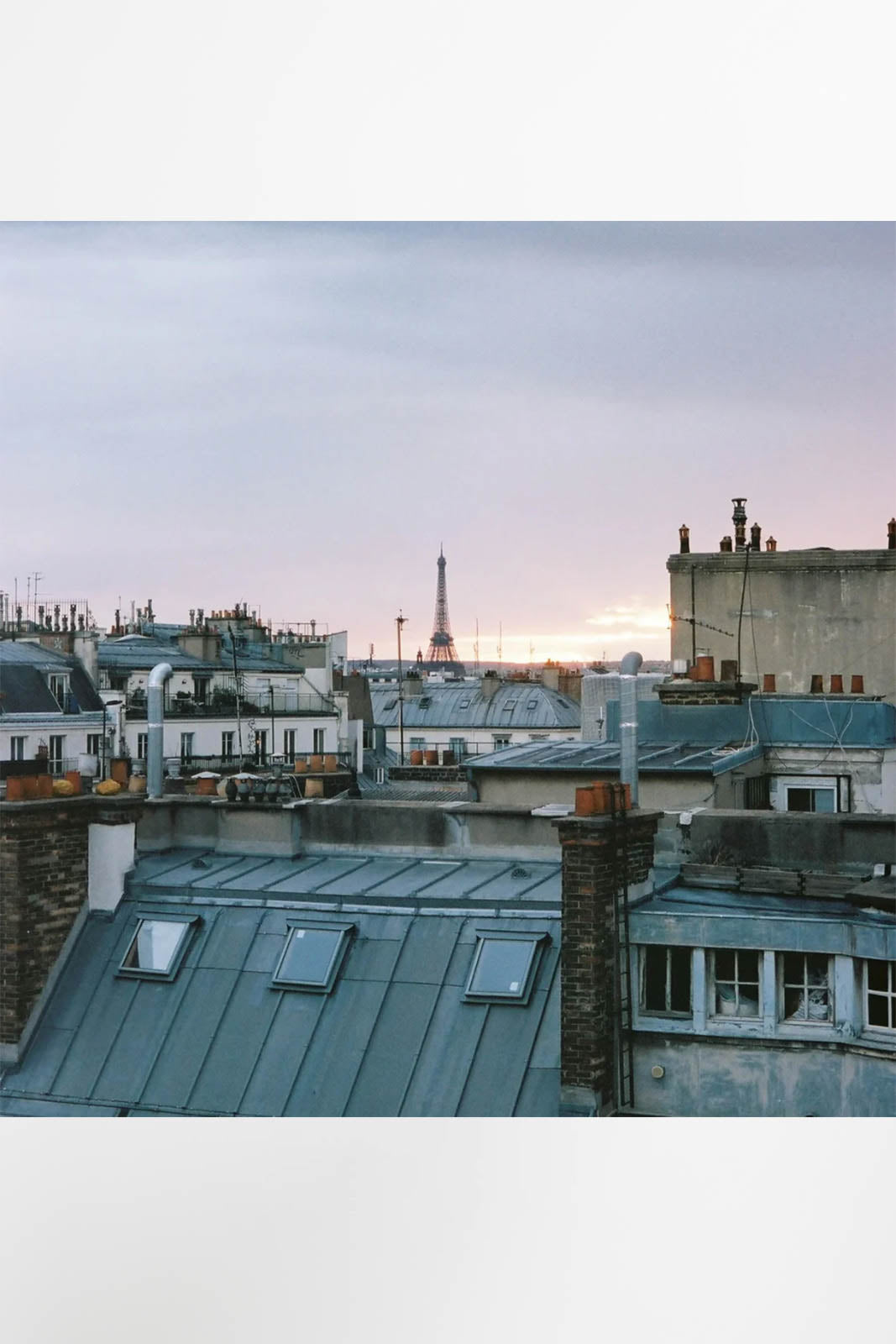 New Mags, book A Week Abroad-Paris