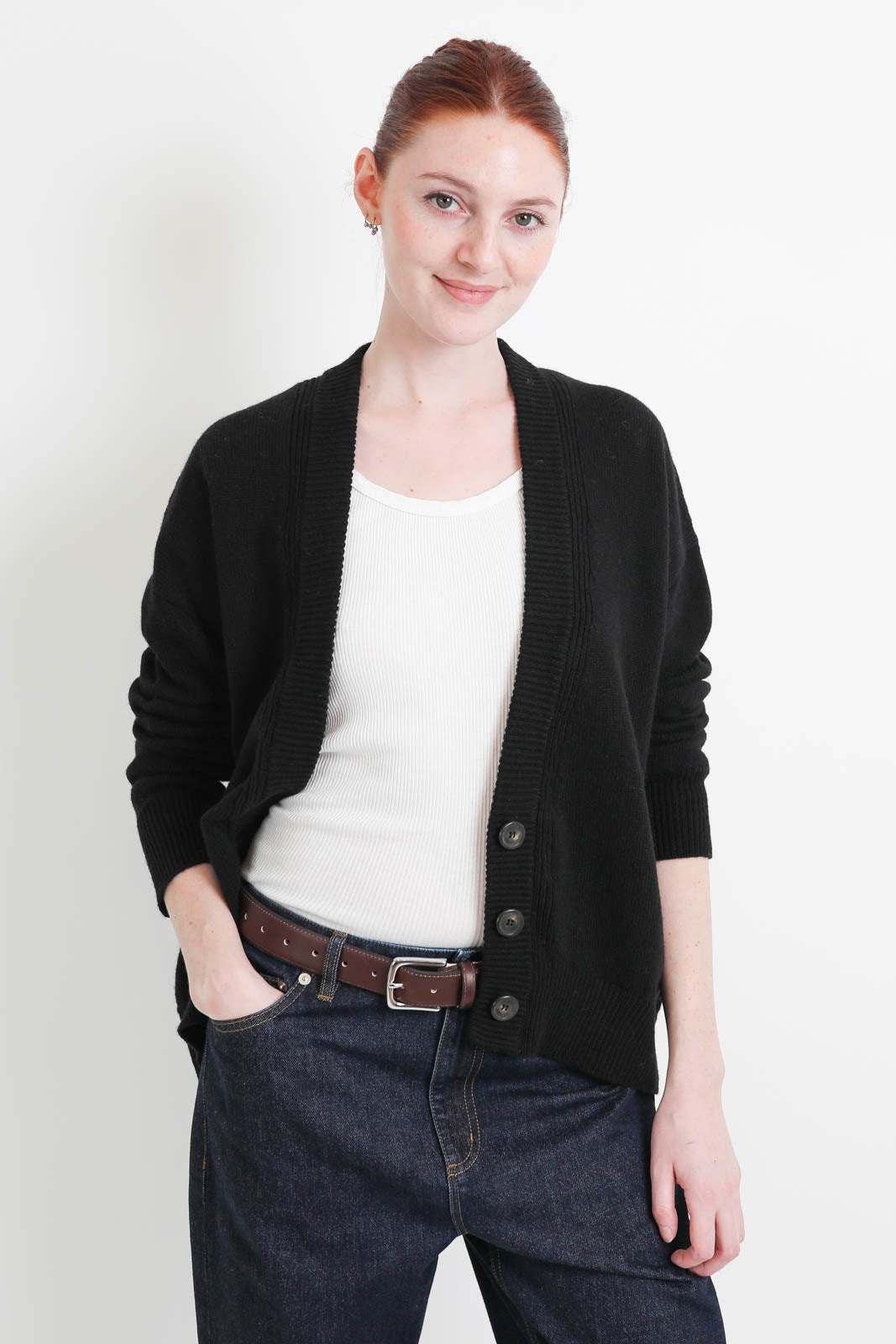 Atomo Factory, Smile Asimmetrico cardigan in black
