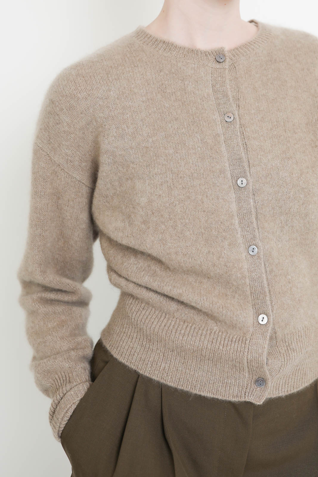 Almada, Coco cardigan in nougat
