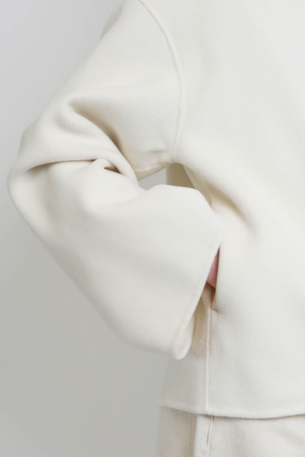 Soft Goat, Jacket Short in Feather White