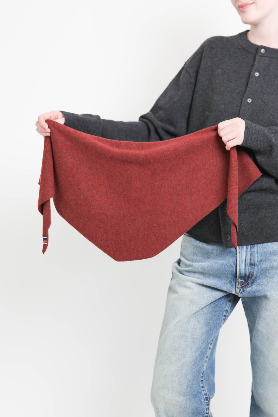 Extreme Cashmere, scarf bandana in Maroon