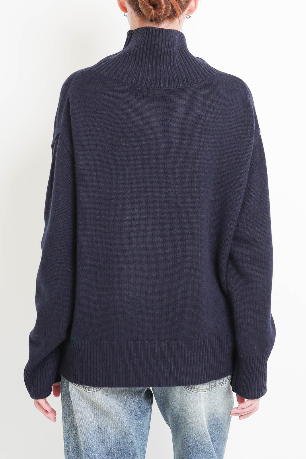 Soft Goat, boyfriend turtleneck sweater in navy