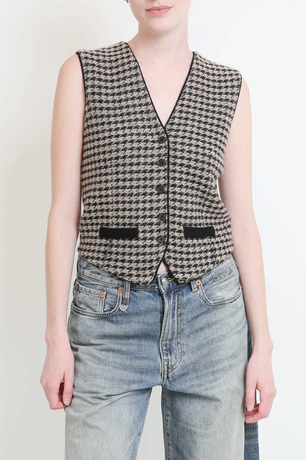 Guest in Residence, Vest Houndstooth in Black/Dune