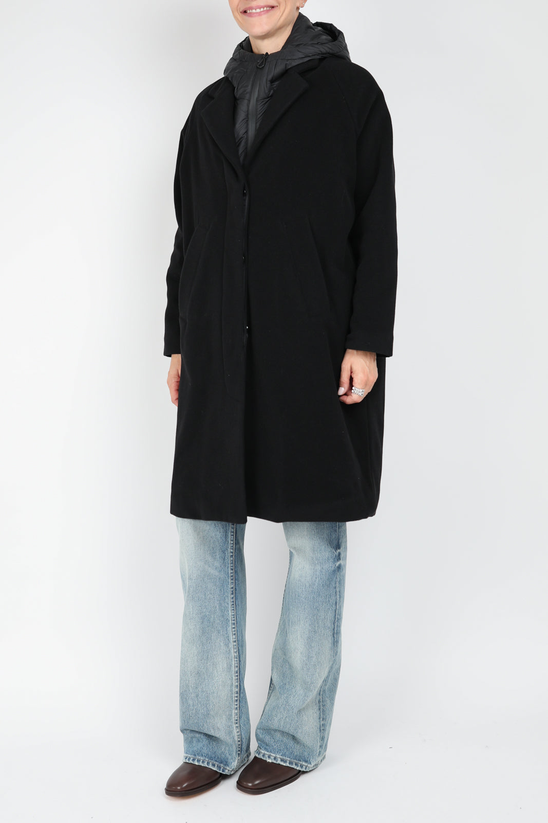 Irene Cash Lux coat in nero