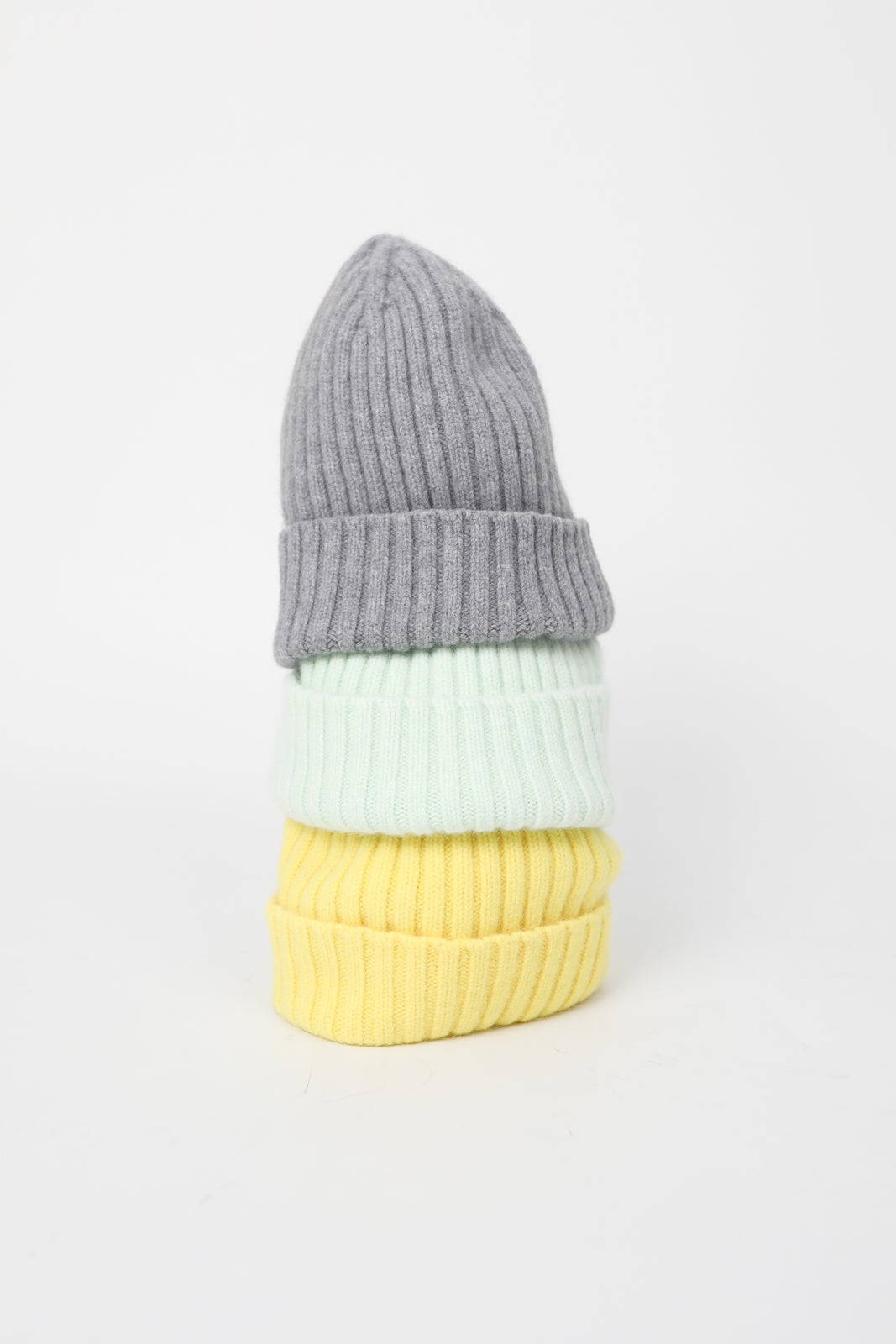 Le Grand knitted hat in acid yellow