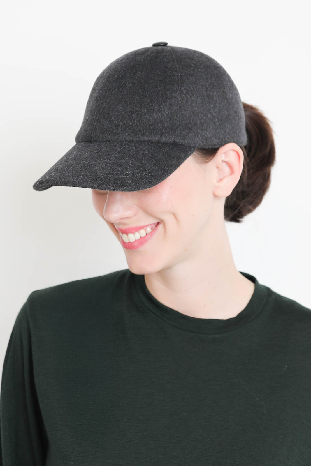 Baseball cap cashmere in gray