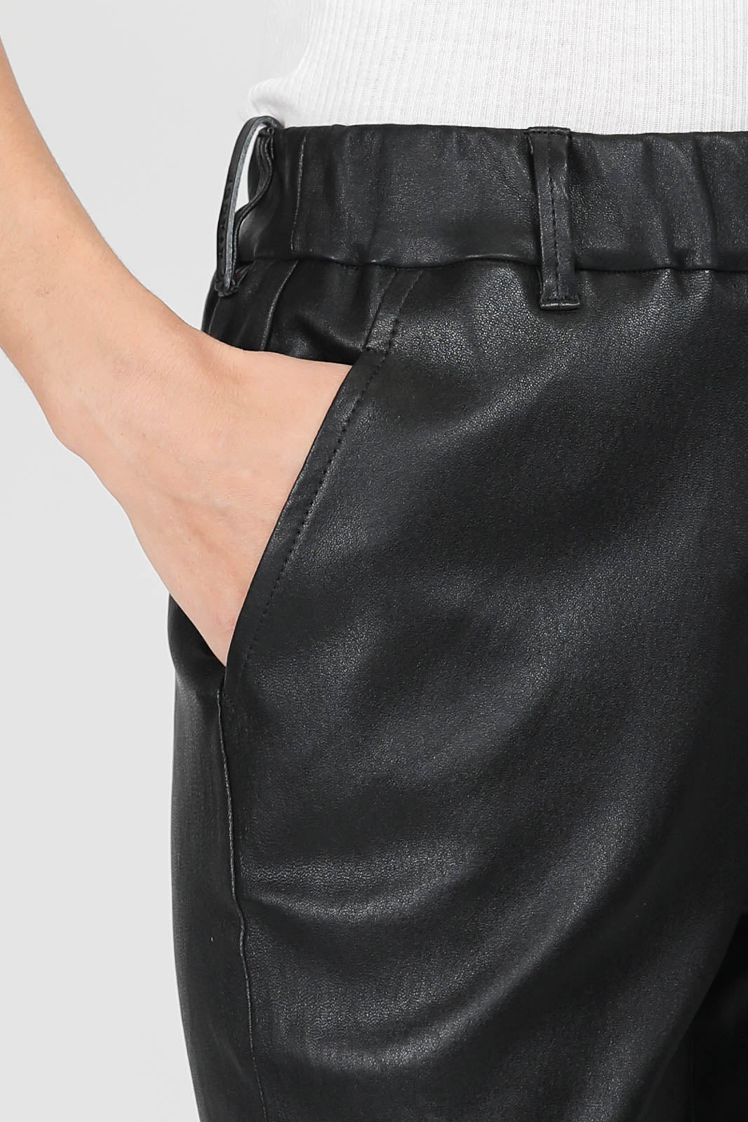 Lucy trousers in black