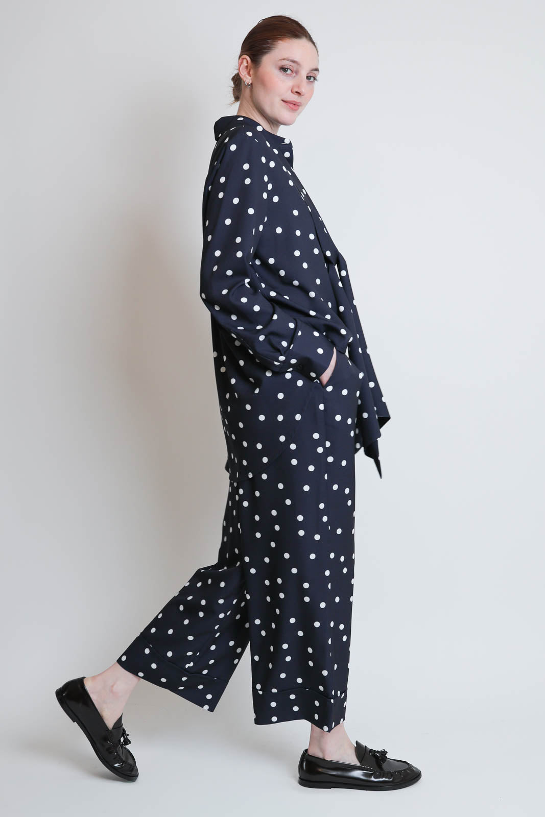 Atelier 1985, Bernd pants in blue polka dots